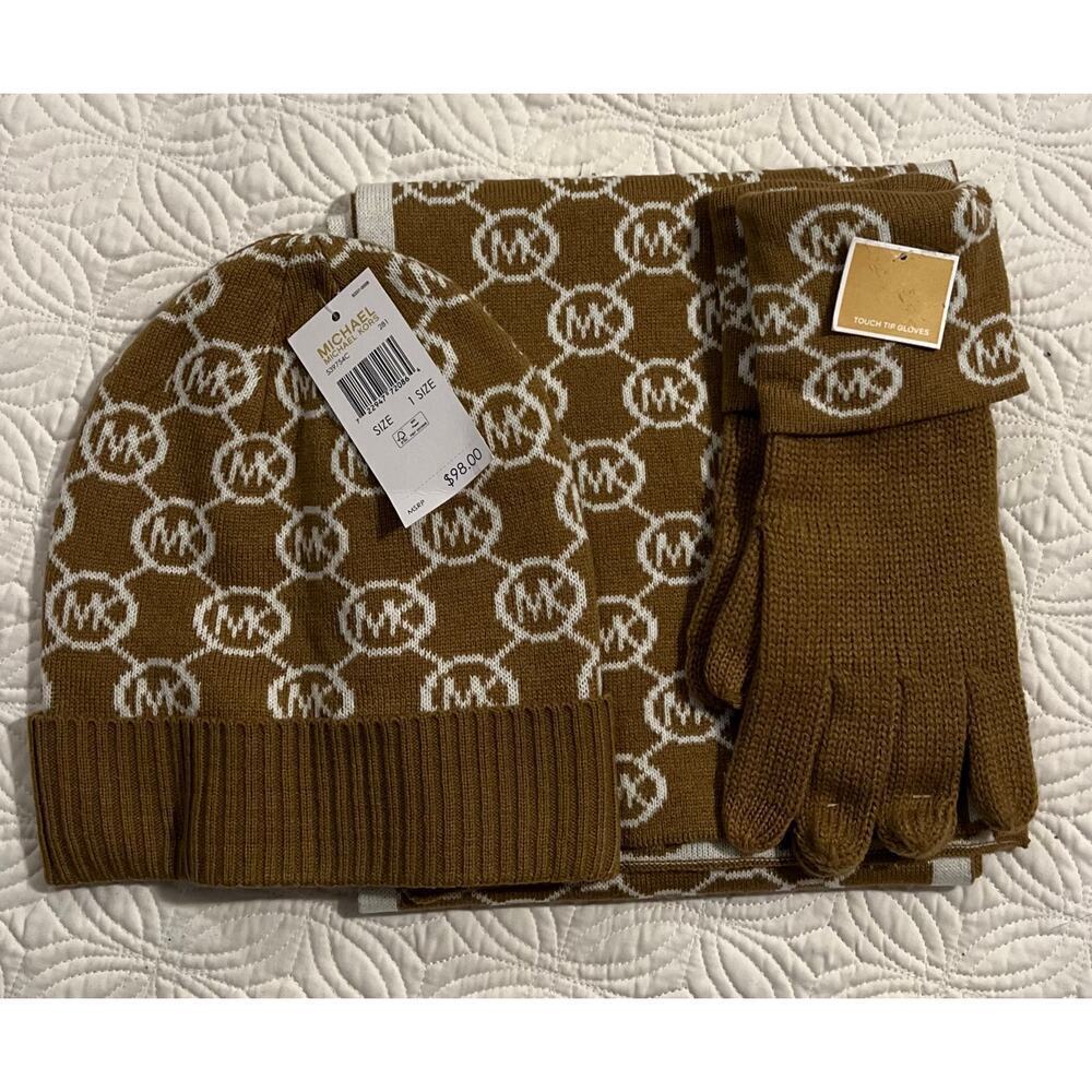 NWT 3 piece Michael Kors Women's Circle Logo Scarf, Hat, Glove Set, Camel/Cream